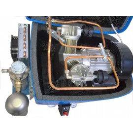 Compressore oil-free silenziato a secco con raffreddatore, essiccatore e cofanatura in plastica 30 Lt